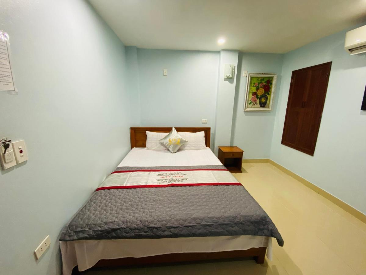Nha Nghi Hung Thom Aparthotel Dong Khe Sau Exteriör bild